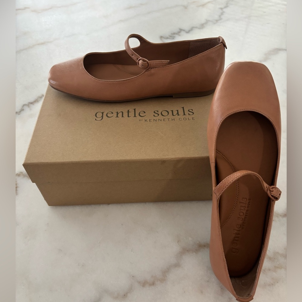 Gentle Souls - Women’s Tan Shoes 7.5M